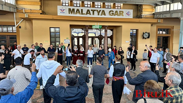 Turistik Tren İkinci Seferinin İlk Durağı Malatya Oldu