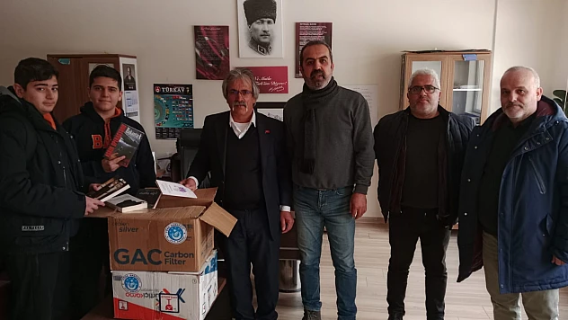 Türk Hareketi Derneği Öğrencileri Unutmadı