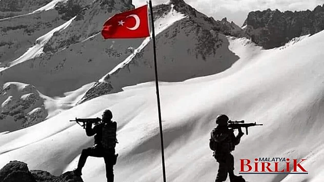 Üzülme Vatan Çağırırsan Yine Gelir