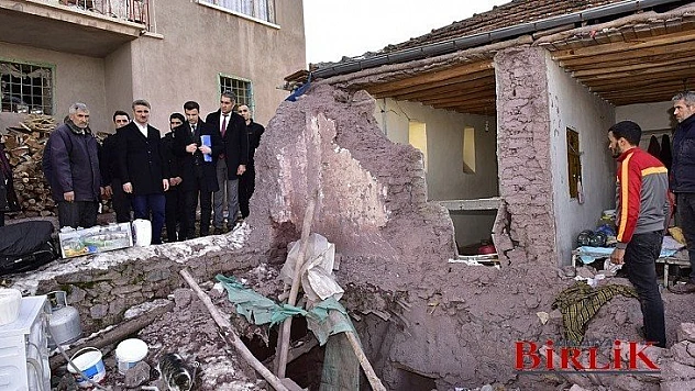 Vali Baruş Depremden Etkilenen Kale ve Merkez İlçelerinde İnceleme