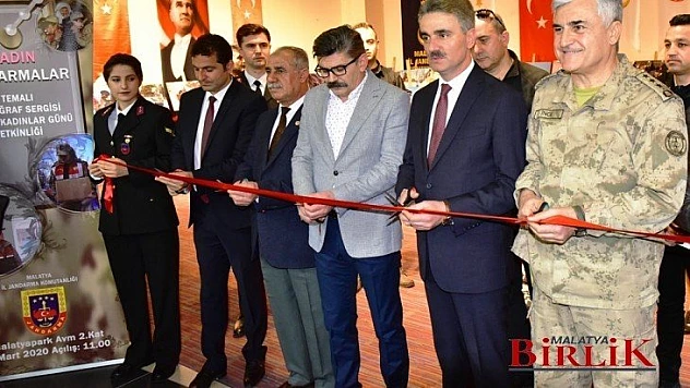 Vali Baruş, 'Kadın Jandarmalar' Temalı Fotoğraf Sergisinin Açılış Törenine Katıldı