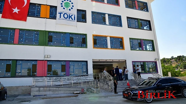 Vali Şahin, Okul İnşaatlarında İncelemelerde Bulundu