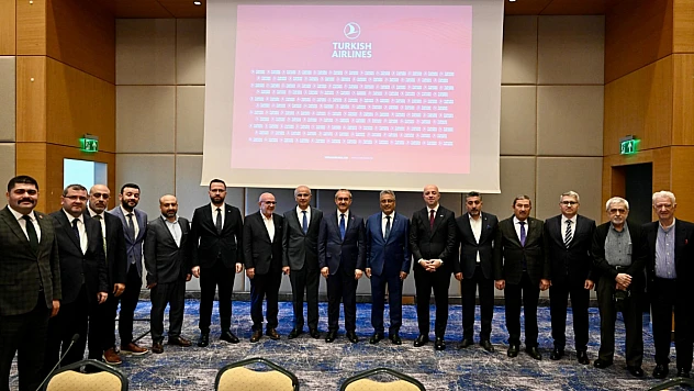 Vali Seddar Yavuz, THY  Yönetim Kurulu Başkanı Ahmet Bolat İle Bir Araya Geldi