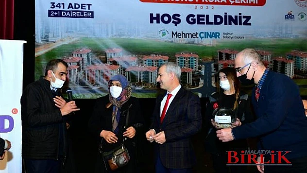 Yakınca Afet Konutlarında 1.Etap Kura Çekimi Yapıldı 