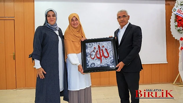 Yazar Saliha Erdim Aile İçi İletişimin Şifrelerini Battalgazililerle Paylaştı