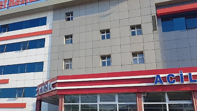 Yedikleri yemekten sonra hastaneye kaldırılan iki kardeş hayatını kaybetti