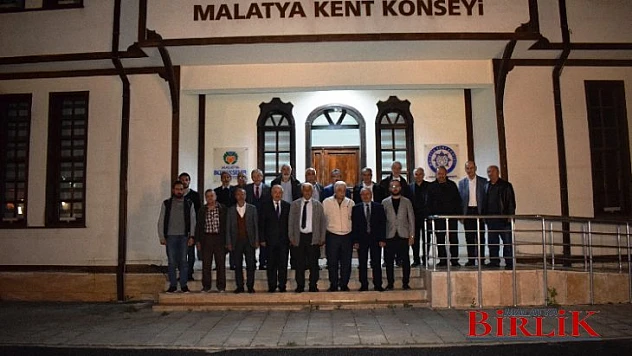 Yeni Cami Çevre Düzenlemesine Tepkiler Çığ Gibi Büyüyor