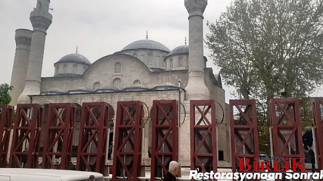 Yeni Caminin Sülieti Kaybolmasın