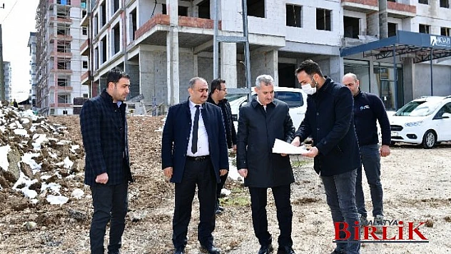Yeşilyurt Belediye Fen İşleri Ekipleri, Tecde Mahallesinde Ki İmar Yollarını Açıyor