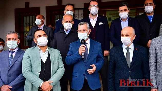 Yeşilyurt Belediyesi, 10 Ton Gıda ve 500 Battaniye'yi İzmir'e Gönderdi