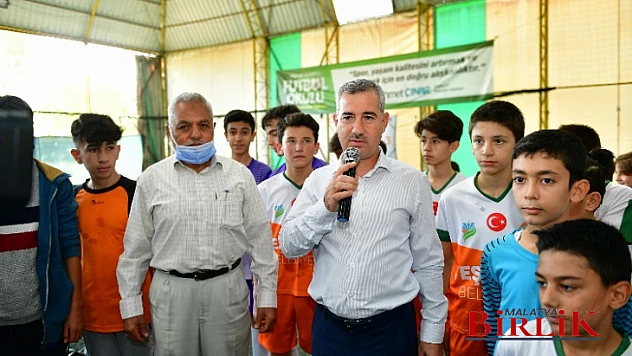 Yeşilyurt Belediyesi, Cumhuriyet Kupası Futbol Turnuvası Düzenledi