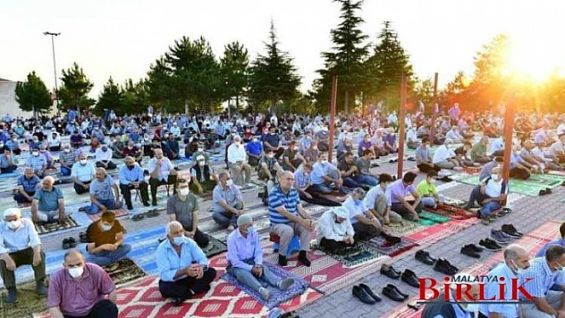 Yeşilyurt Belediyesi Gedik Namazgâh'ta Bayram Namazı Heyecanı Yaşandı