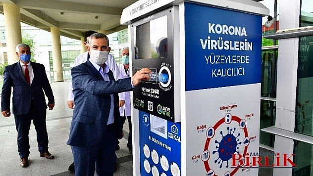 Yeşilyurt Belediyesi Hijyenmatik Makinesini Hizmete Sundu