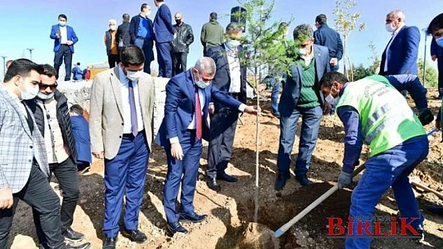 Yeşilyurt Belediyesi'nden 'Bugün Fidan Yarın Nefes' Projesine