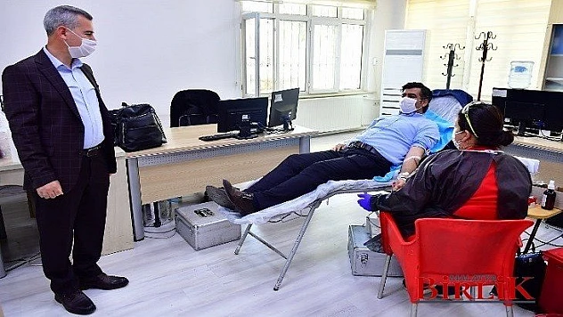 Yeşilyurt Belediyesi Personellerinden Kan Bağışı