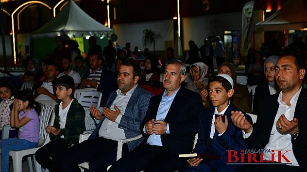 Yeşilyurt Belediyesi Tarafından Düzenlenen Kadir Gecesine Yoğun İlgi