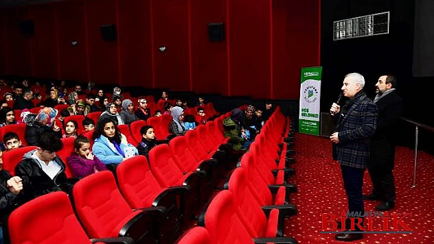 Yeşilyurt Belediyesi Yetim Koordinasyon Merkezi Minik Misafirlerinin Sinema Keyfi!
