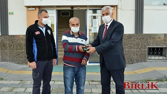 Yeşilyurt Belediyesi Zabıta Müdürlüğü Ekiplerinden Örnek Davranış