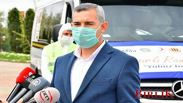 Yeşilyurt Belediyesi'den 65 Yaş Üstü İhtiyaç Sahibi Vatandaşlara Sıcak Yemek