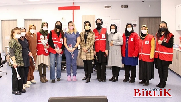 Yeşilyurt Kızılay'ı Yeni Yılda Görev Başında