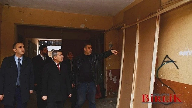 Yeşilyurt'ta 200'ün Üzerinde Binada Ön Hasar Tespit Çalışmaları Yapıldı
