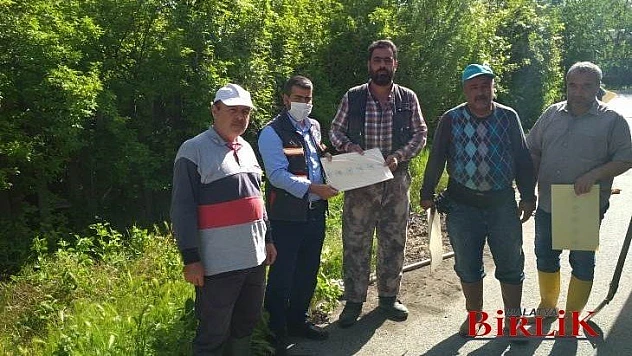 Yeşilyurt'ta ki Çiftçilere Sarı Yapışkan Tuzak Hediye Edildi