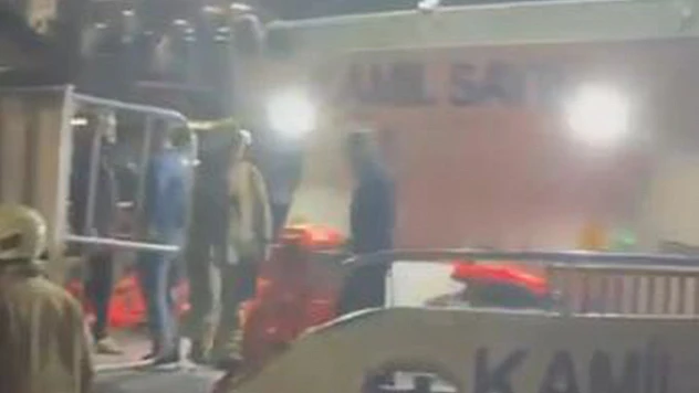 Yolcu motoru ile kuru yük gemisi çarpıştı: 8 yaralı