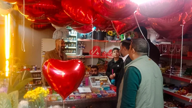 YRP Malatya Merkez İlçe Başkanları Esnaf ve Vatandaşları Ziyaret Etti