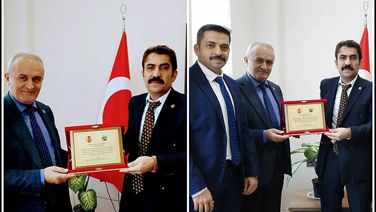 Başkan Dağ’dan Tapu Müdürü Salman Selağzı’na Takdir ve Plaket