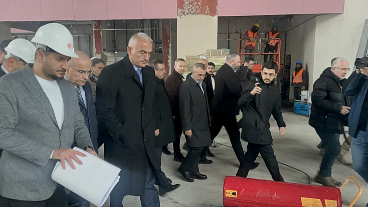Depremde Yıkıldı, Yeniden İnşa Ediliyor: Bakan Ersoy Sabancı Kültür Merkezi’nde