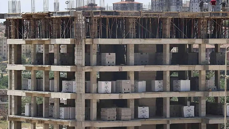 İnşaat üretimi Aralık’ta yükseldi