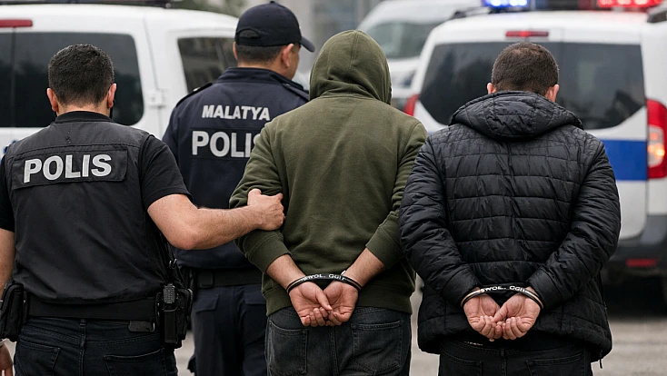 Malatya’da Suçlulara Geçit Yok: 3 Firari Yakalandı