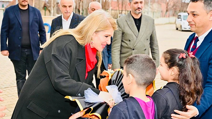 Ölmeztoprak: 'Güçlü Türkiye, Güçlü Nesille Mümkün'