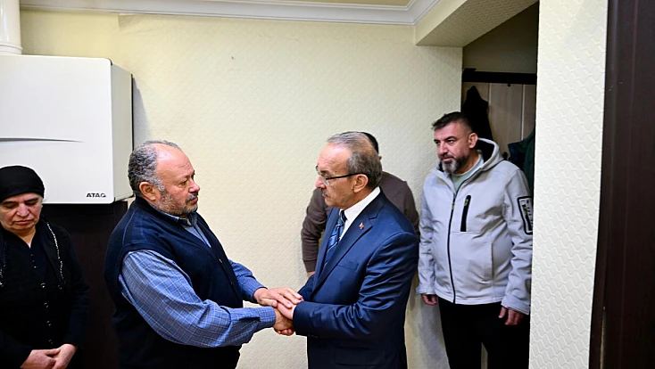 Vali Seddar Yavuz Depremde Yakınlarını Kaybeden Ailelerle Buluştu