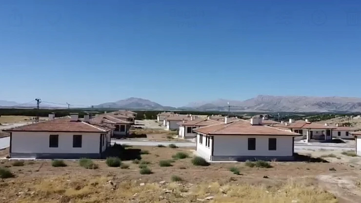 Akçadağ Sahilköy Mahallesi'nde Kırsal Konutların Dağıtımı Başladı