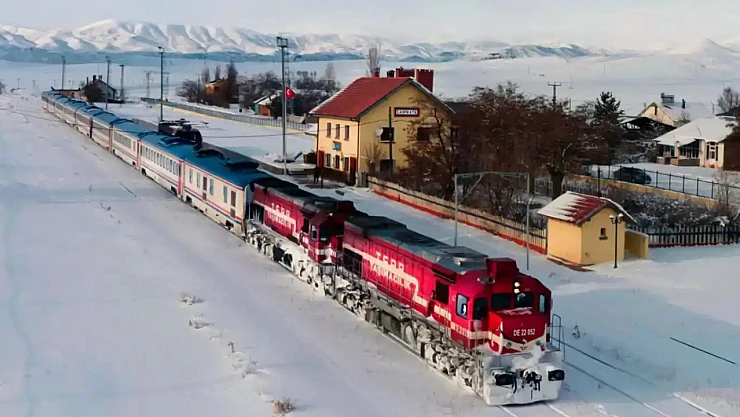 Ankara-Kars 32 Saatlik Yolculuk Başlıyor: Biletler TCDD'den Satışta