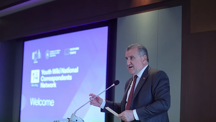 Bakan Bak: Gençleri karar alma süreçlerinin doğal paydaşı olarak görüyoruz