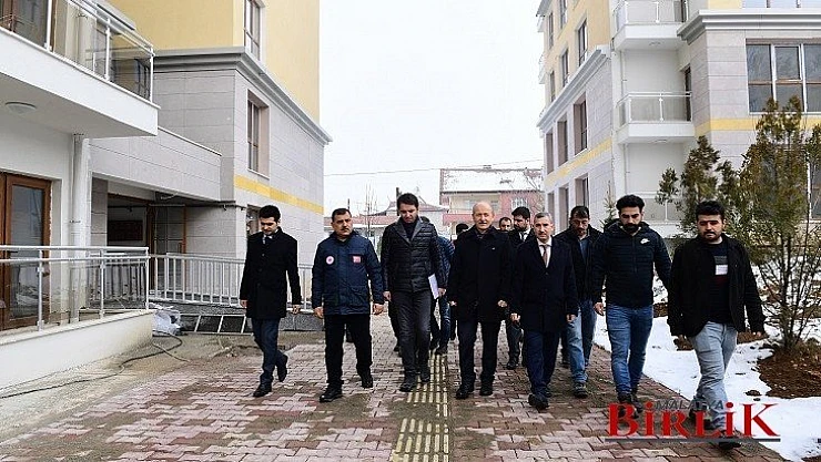 Bakan Yardımcısı Hasan Suver, Yeşilyurt Belediyesinin Kentsel Dönüşüm Projelerini İnceledi