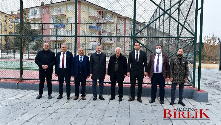 Başkan Çınar, İnönü Mahallesi Spor Kompleksini İnceledi