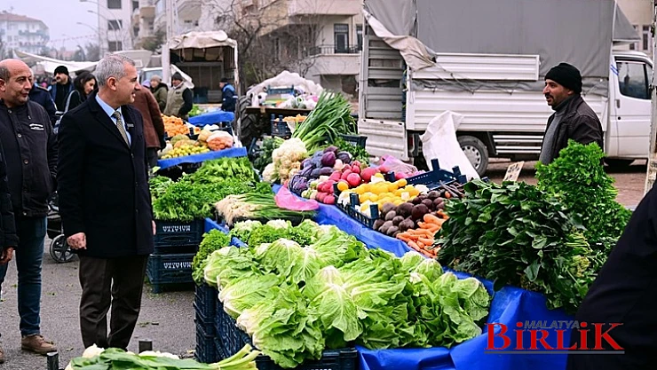 Başkan Çınar, Pazarcı Esnafını Ziyaret Ederek Taleplerini Dinledi