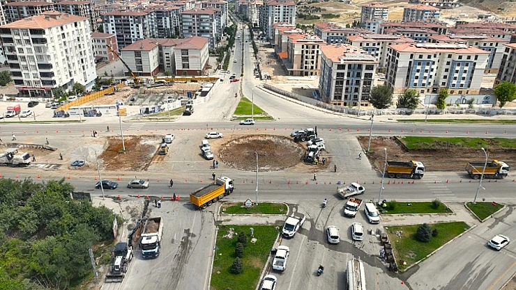 Başkan Er 'Çöşnük Kavşağı'nda Trafik Yükünü Hafifletiyoruz'