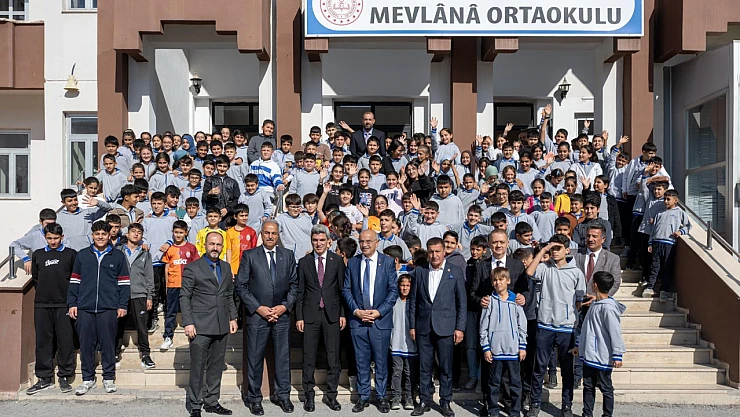 Başkan Er Mevlana Ortaokul'u Öğrencileriyle Bir Araya Geldi