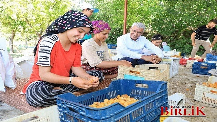 Başkan Güder'den Mevsimlik İşçilere Bayram Ziyareti