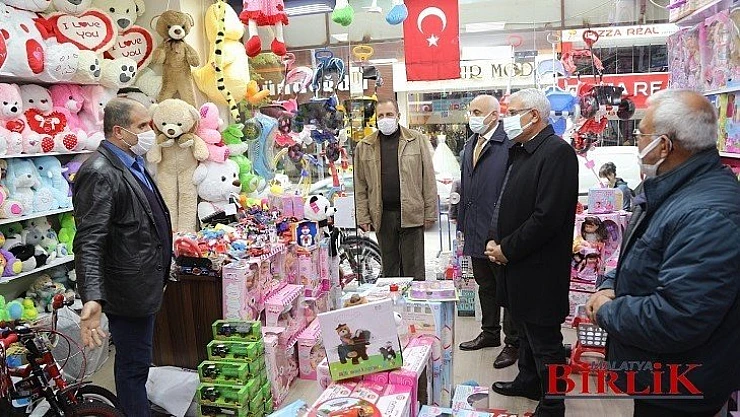 Başkan Güder Fuzuli Caddesi Esnaflarını Gezdi