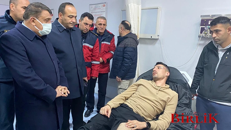 Başkan Gürkan, Trafik Kazasında Yaralananları Hastanede Ziyaret Etti