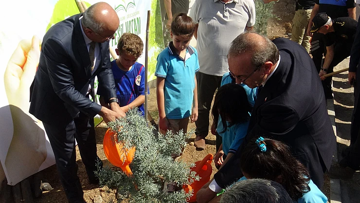 Başkan Sami Er: 'Gençlerimiz Bizim Geleceğimizdir, Eğitime Yatırım Geleceğe Yatırımdır'