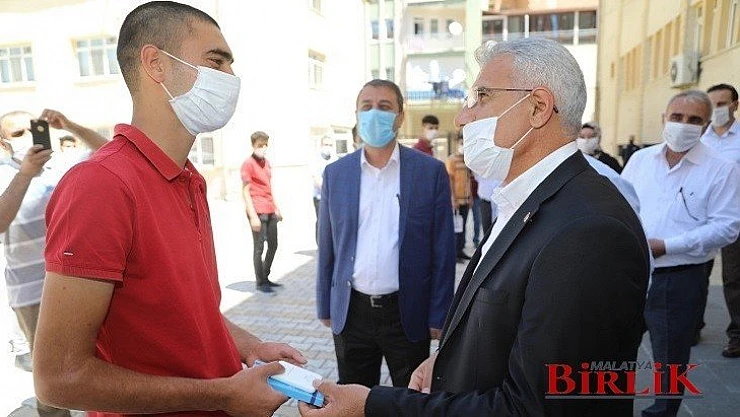 Battalgazi Belediyesi'nden Öğrencilere Sınav Jesti