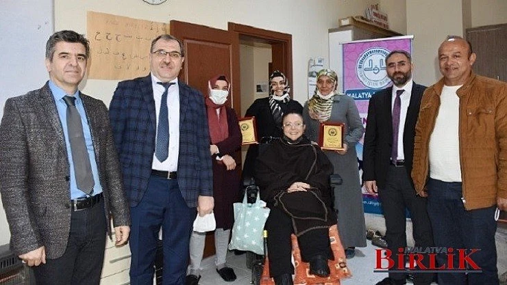 Bu Fedakârlıklar Örnek Olmalı