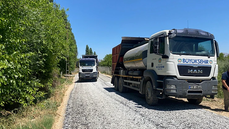 Büyükşehir Belediyesi Bahçelievler Mahallesi'nin Yol Sorununu Çözdü