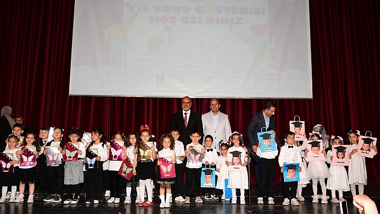 Büyükşehir Belediyesi Nezaket Okulları Tarafından Yılsonu Etkinliği Düzenlendi